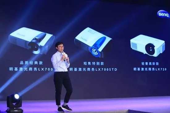 ��������ͶӰ�糱 �����ƽ����񻷾�