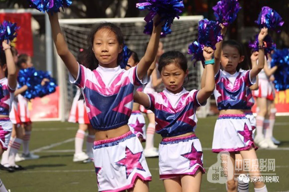 首例!央视足球评论员张路现身解说班级联赛,锐