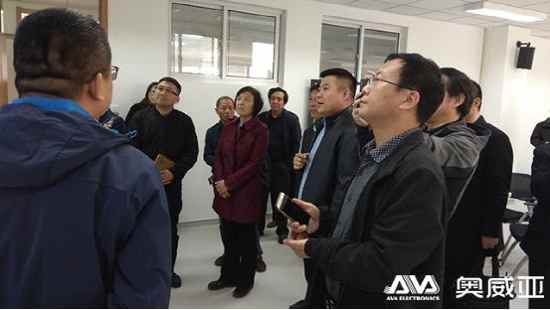 �����ձ������ɽ�����족��ѧ�ռ���