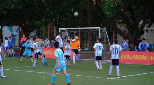 ���Ƿ�ݰ����������ѧУ����У԰�����Ļ�����ȡyFoot��߶ȵ��ޣ�