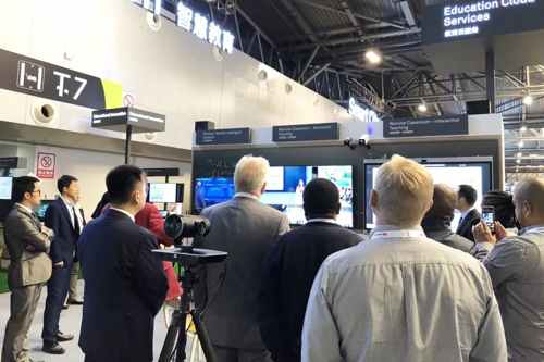 ����ȫ������ȡ�ǻ�У԰�������ٲ��𣬴ٽ�������Ϣ���ĸ