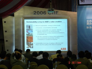 �Ϻ�ͶӰĻ������